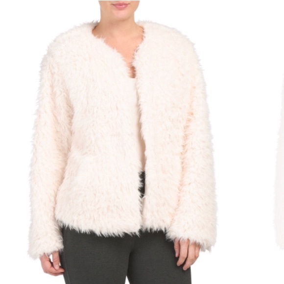 kenzie Jackets & Blazers - NWT Kenzie Cream Cozy Fuzzy Fur Jacket